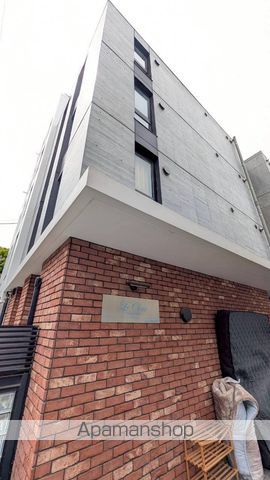 ルクレ高田馬場の外観写真