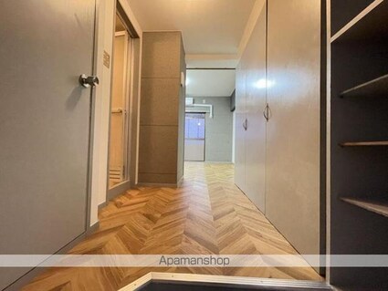 エミグランド清水町[1R/24.3m2]の玄関