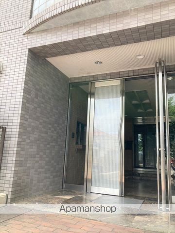 ホーム幕張本郷の玄関写真