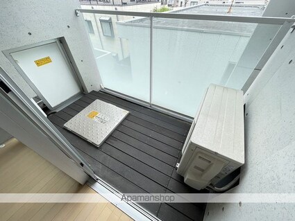 ＫＤＸレジデンス下馬[1R/26.12m2]のバルコニー