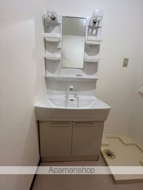 和歌山県和歌山市紀三井寺[3LDK/70.74m2]の洗面所