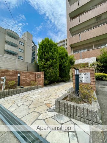 ヴィラルーチェの玄関写真