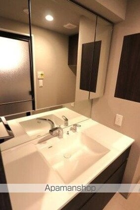 ＧＥＮＯＶＩＡ赤羽[2LDK/55.1m2]の洗面所