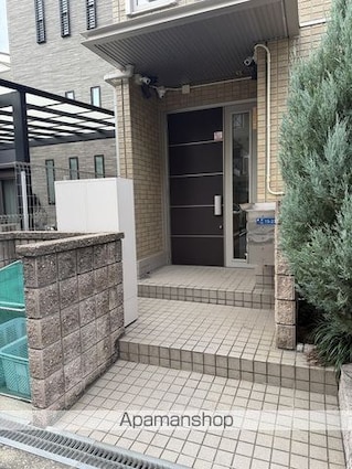 メゾン　ド　アール[1LDK/35.35m2]のエントランス