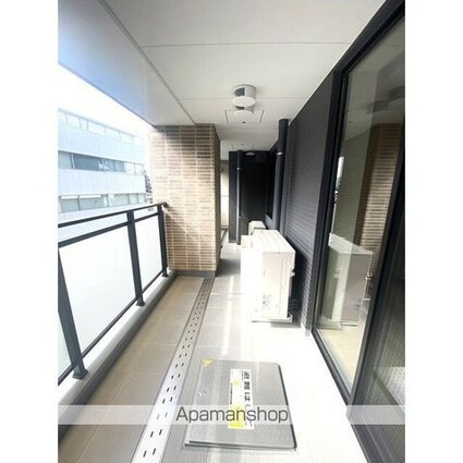 ザ・パークハウス千代田六番町[3LDK/84.2m2]のバルコニー