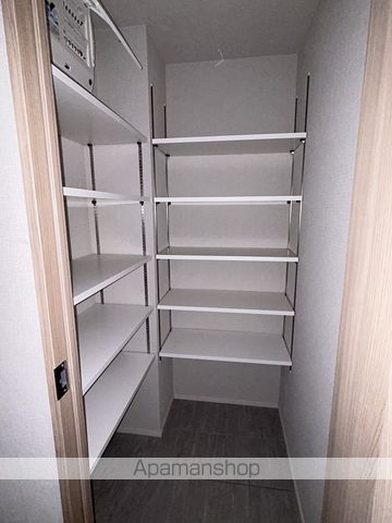 シーズンフラッツ青葉通一番町の内装写真