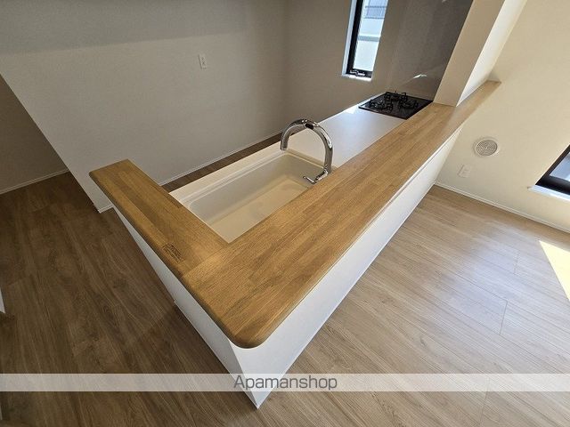 detached 東京都福生市武蔵野台２丁目23-10

地図を見る