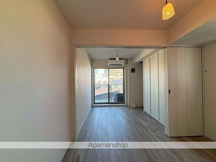 ルミーク本町イースト[1DK/25.44m2]のリビング・居間