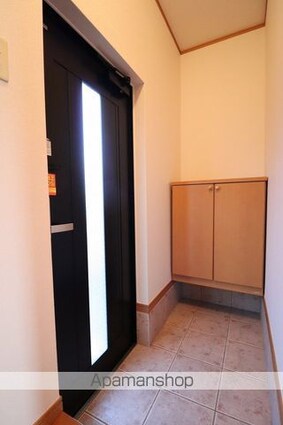 Ｓｗｅｅｔｓ　Ｖｉｌｌａ　Ａ棟[2DK/52.8m2]の玄関