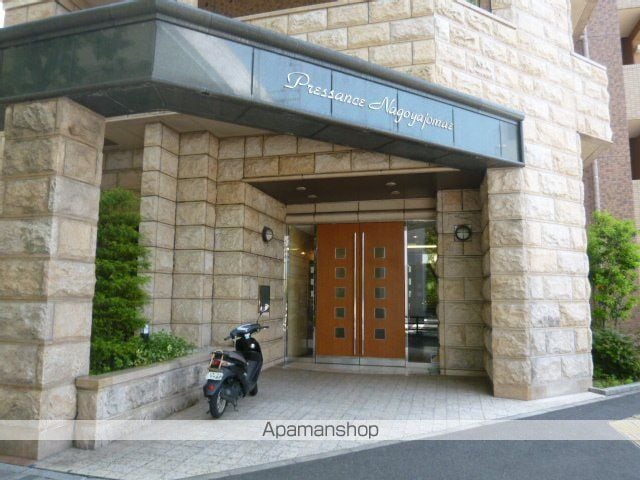 プレサンス名古屋城前の外観写真