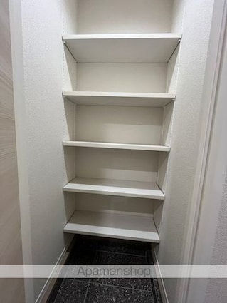和歌山県和歌山市十三番丁[1LDK/49.5m2]の内装3