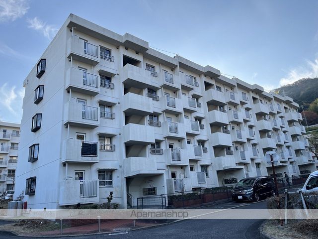 鈴が峰第5団地2号棟の外観写真