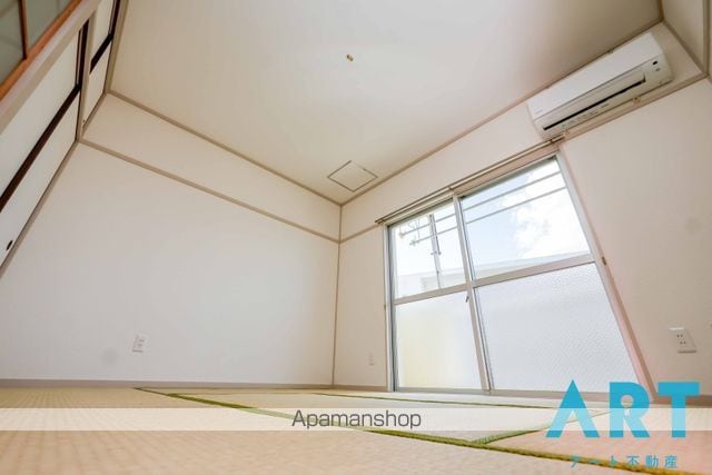 富田ハイツの内装写真
