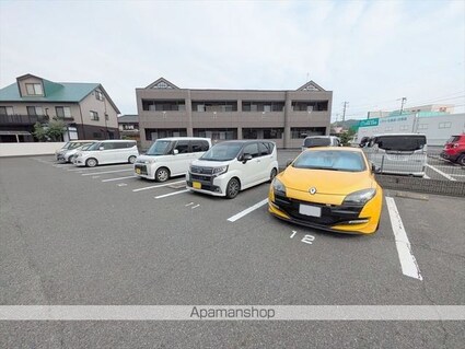 一博館[1K/34m2]の駐車場
