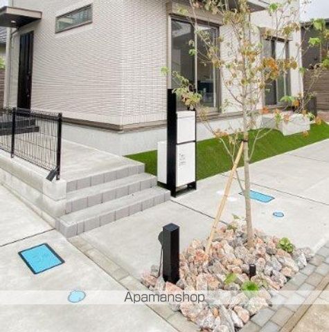 つくばエクスプレス 流山おおたかの森駅 徒歩18分 2階建 築3年の玄関写真