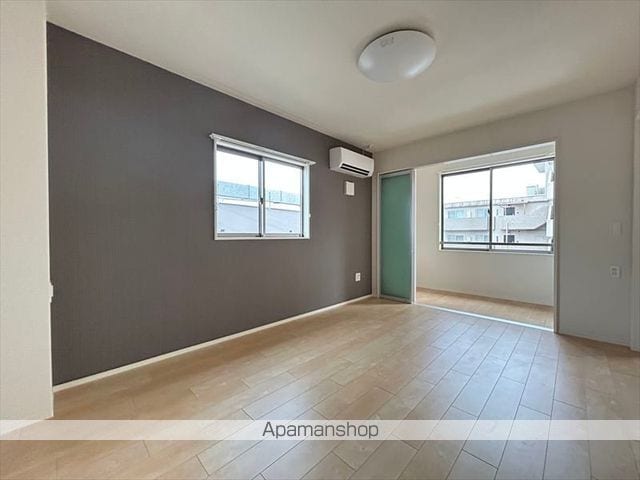 グリシーナ コルガンテの内装写真