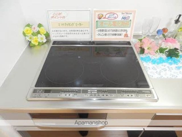 リラ・ショーカの内装写真