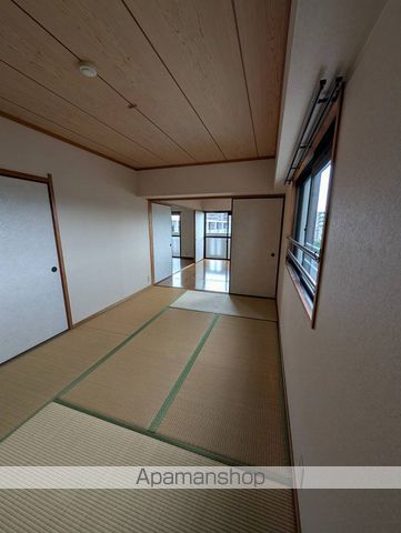 パープルセブンMの内装写真