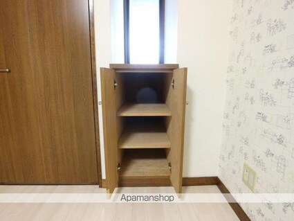 モアクレスト[2LDK/68m2]の内装3