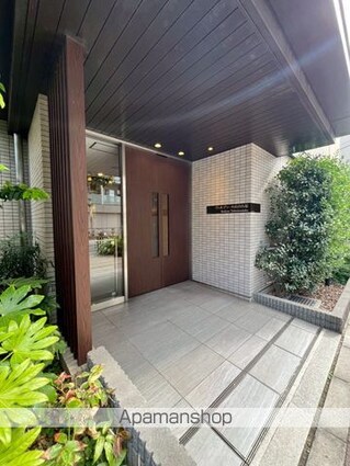 東京都新宿区高田馬場４丁目[2LDK/56.56m2]のエントランス