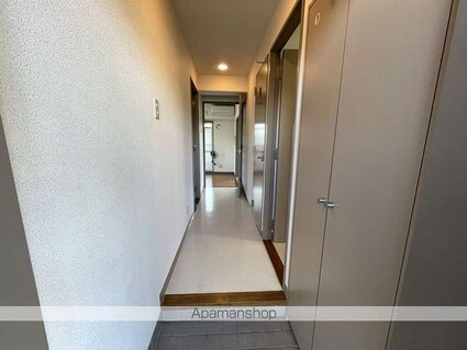 メゾン城西[2DK/45.5m2]の玄関