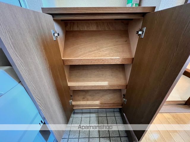 Comfort16の内装写真