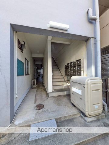 大一新森マンションの玄関写真