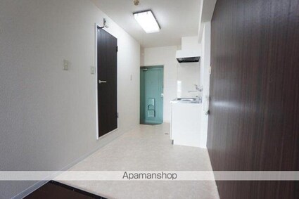 ウエストビル松山[1DK/25.92m2]の玄関