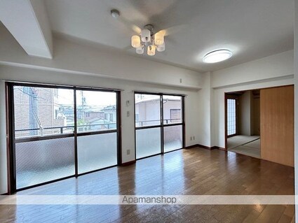 アルカディア曳馬[3LDK/70.2m2]のリビング・居間