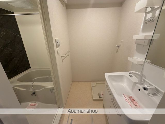 シャンデポワールIIの内装写真