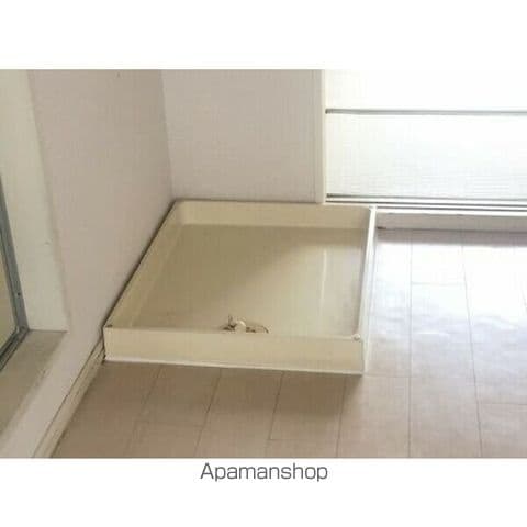 タイムリー秋山の内装写真