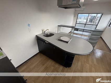 メゾン・ド・アーべリール[1R/28.5m2]のリビング・居間