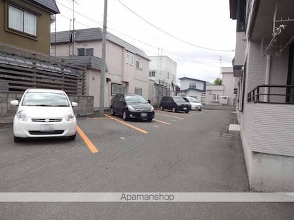 エスポワール[2LDK/55.5m2]の駐車場