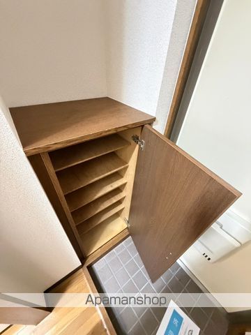 フェニックスIIIの内装写真
