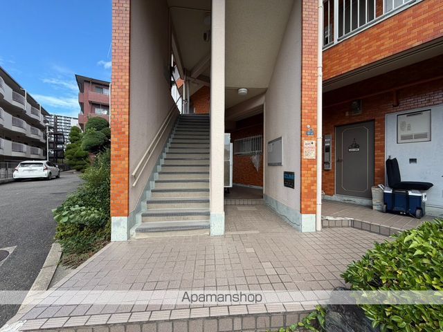 千里泉マンションIの玄関写真