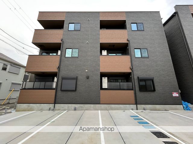 LOUIS APARTMENT 豊中蛍池イーストの外観写真