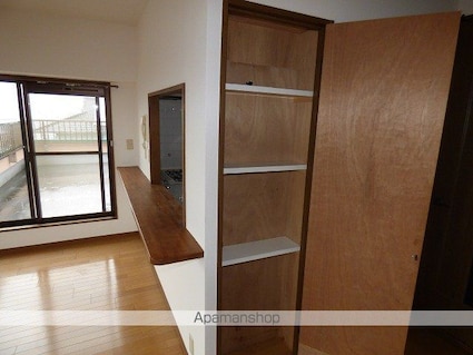 グランドール今治参番館[3LDK/70.5m2]の収納