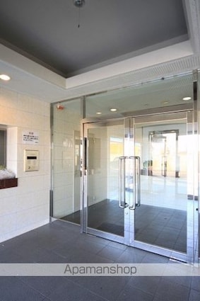 ロイヤルアネックスベイフロント[1K/19.5m2]のエントランス