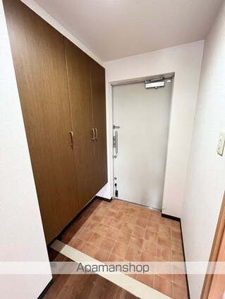 和歌山県和歌山市三葛[3LDK/71.28m2]の玄関