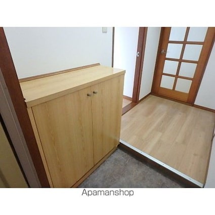 東京都世田谷区弦巻３丁目[3DK/56.7m2]の玄関