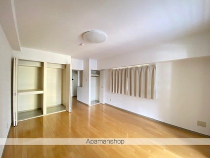 静岡県静岡市葵区両替町１丁目[1R/38.74m2]のリビング・居間