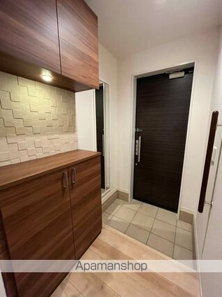 和歌山県和歌山市小雑賀[2LDK/61.66m2]の玄関
