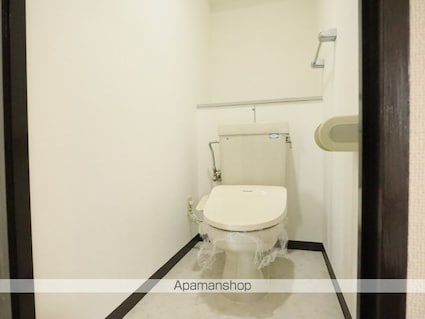 ユーハウス鶴舞Ⅱ[1LDK/71.43m2]のトイレ