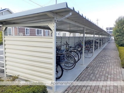 長野県松本市野溝木工１丁目[3LDK/67.6m2]の共用部1