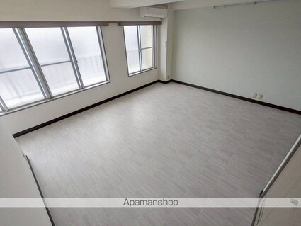 三家第２ビル[1R/41.28m2]のリビング・居間