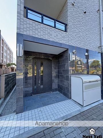 グランメール 豊平公園駅前の玄関写真