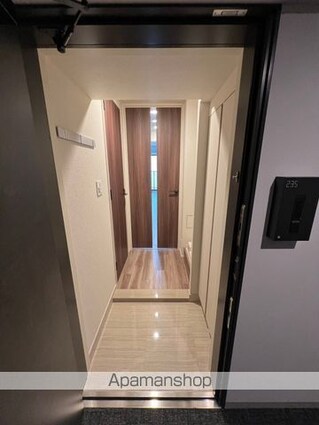 東京都新宿区百人町３丁目[1LDK/30.38m2]の玄関