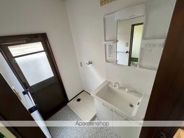 甲南町希望ヶ丘本町4丁目2608-4貸家の内装写真