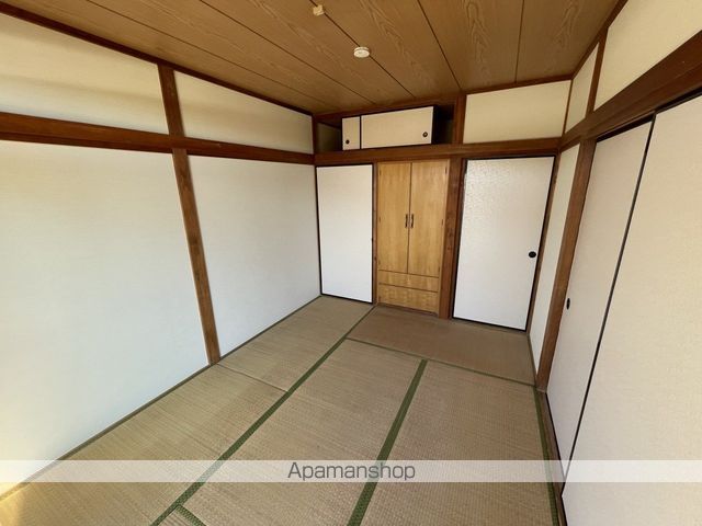 フォーレスト島村の内装写真