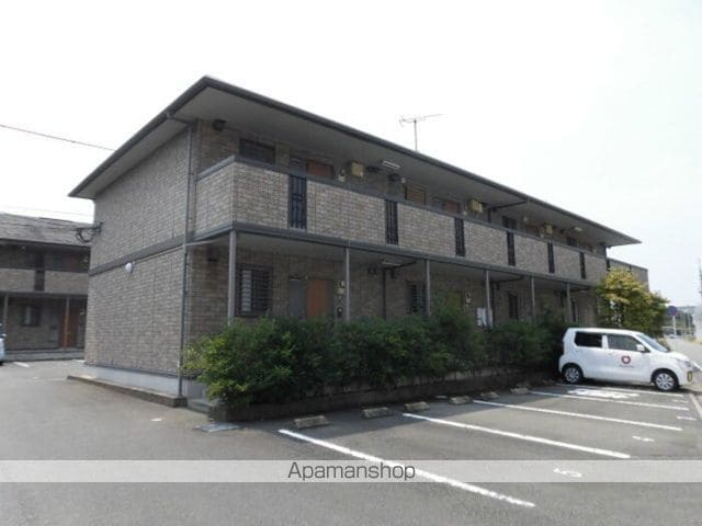 アンプルール B棟の外観写真